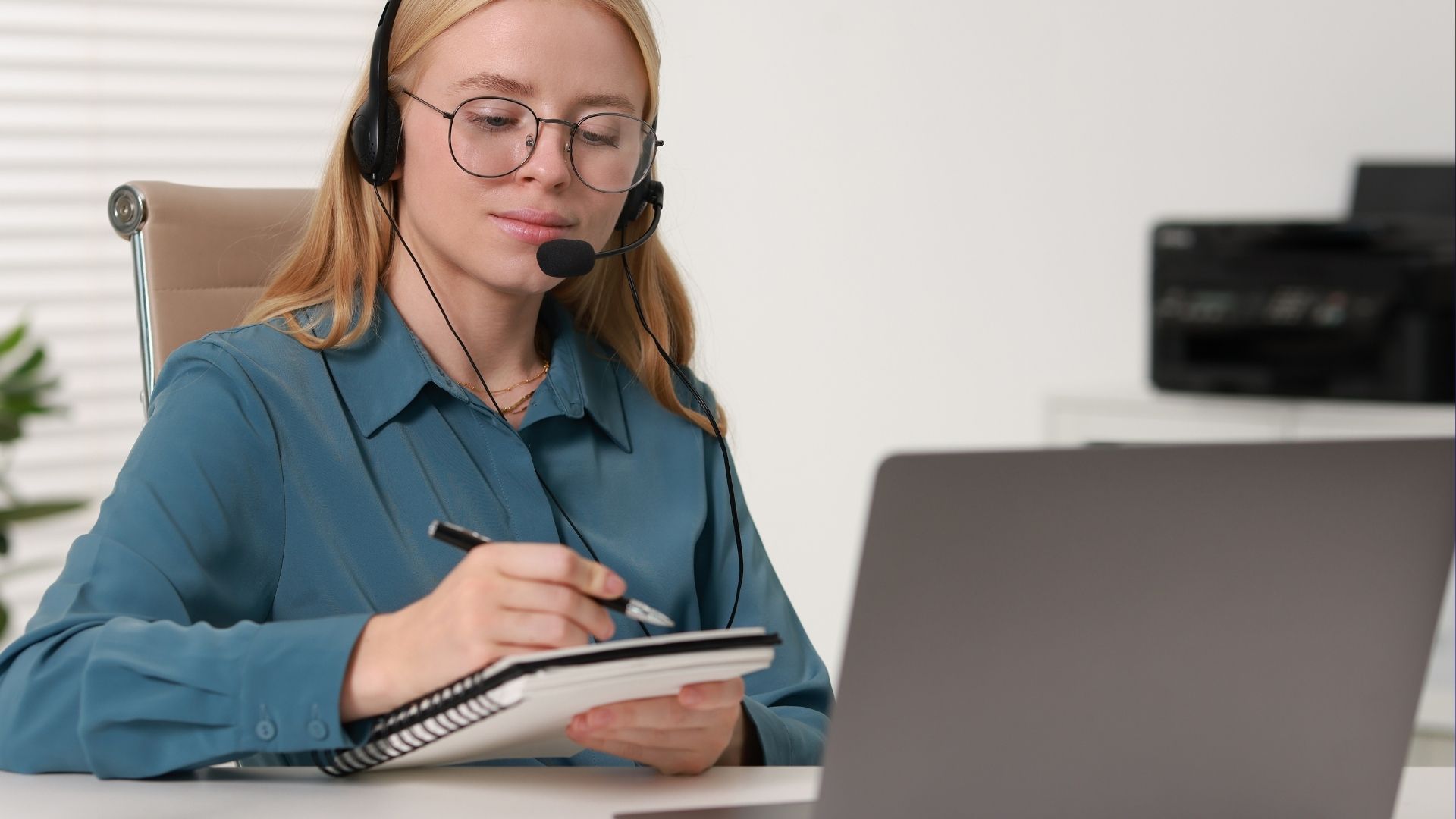 Professional interpreter on a live call