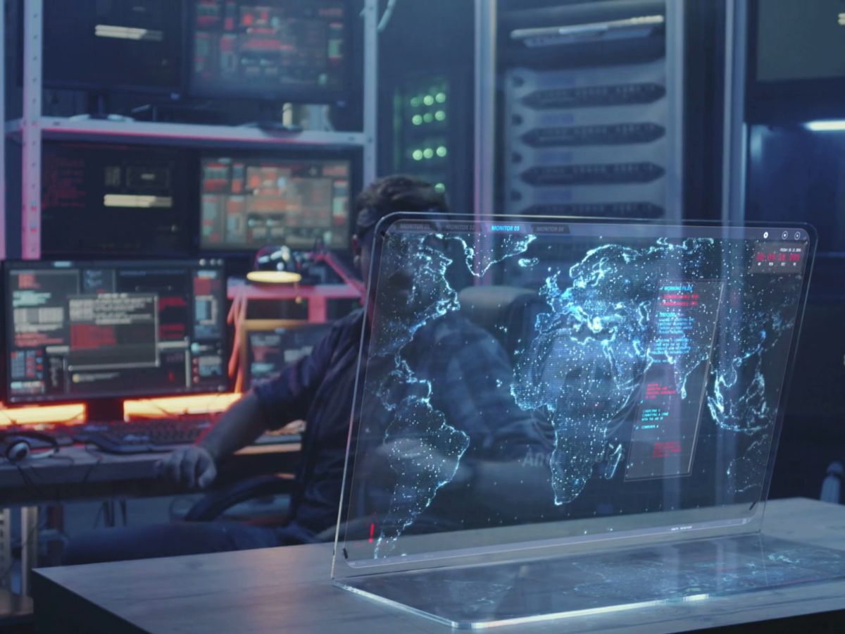 A Silverminds agent on a call